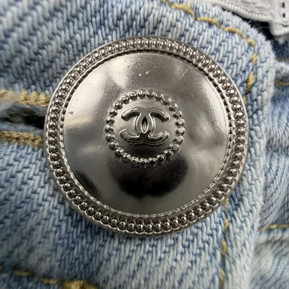 CHANEL CC Logo Monogram Jeans 38 Light Blue Denim Designer Pants - Picture 3 of 16